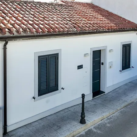 La Marmora Townhouse Renovated In Historic Centre, Lejlighed *