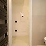 La Marmora Townhouse Renovated In Historic Centre, Apartamento Olbia