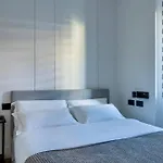 La Marmora Townhouse Renovated In Historic Centre, Apartment Olbia