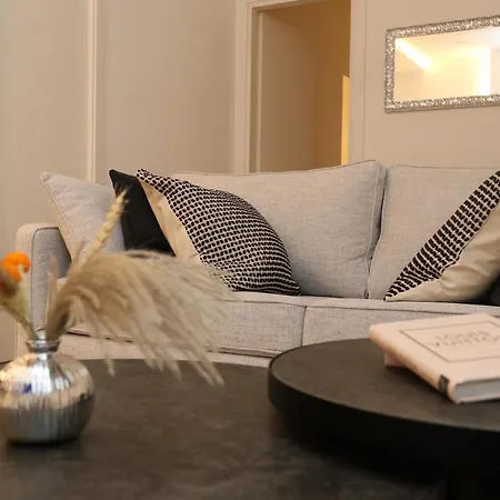 דירה Luxurious And Posh In Historical Centre *