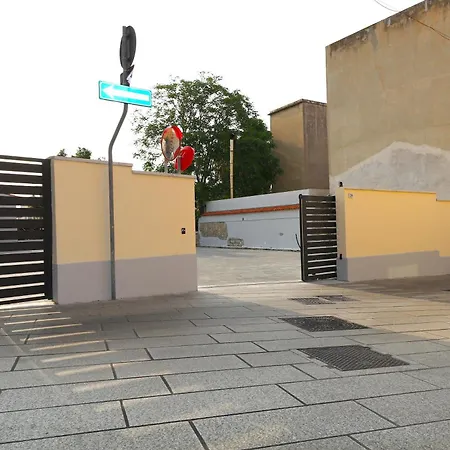 Luxurious And Posh In Historical Centre