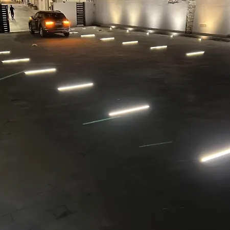 Luxurious And Posh In Historical Centre Апартаменти Ольбія