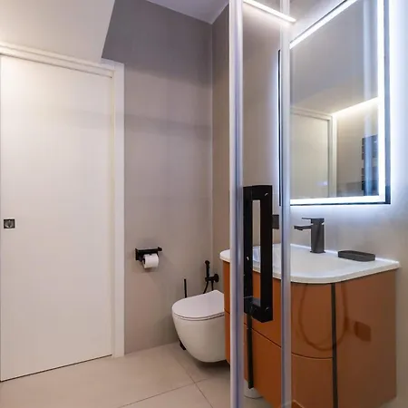 Luxurious And Posh In Historical Centre דירה אולביה