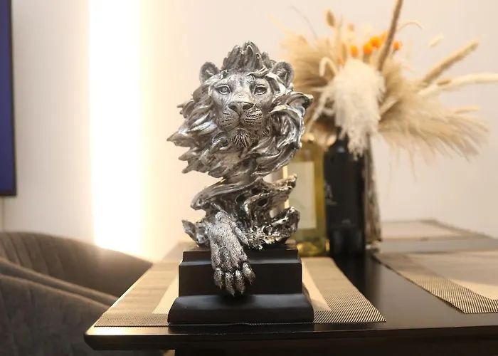 Luxurious And Posh In Historical Centre