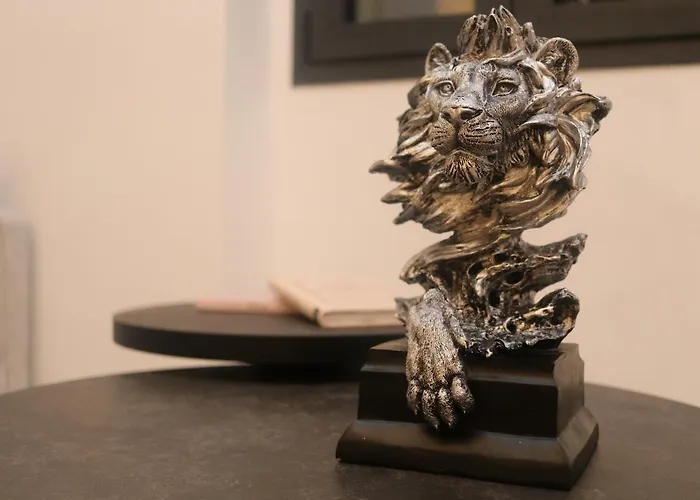 Luxurious And Posh In Historical Centre